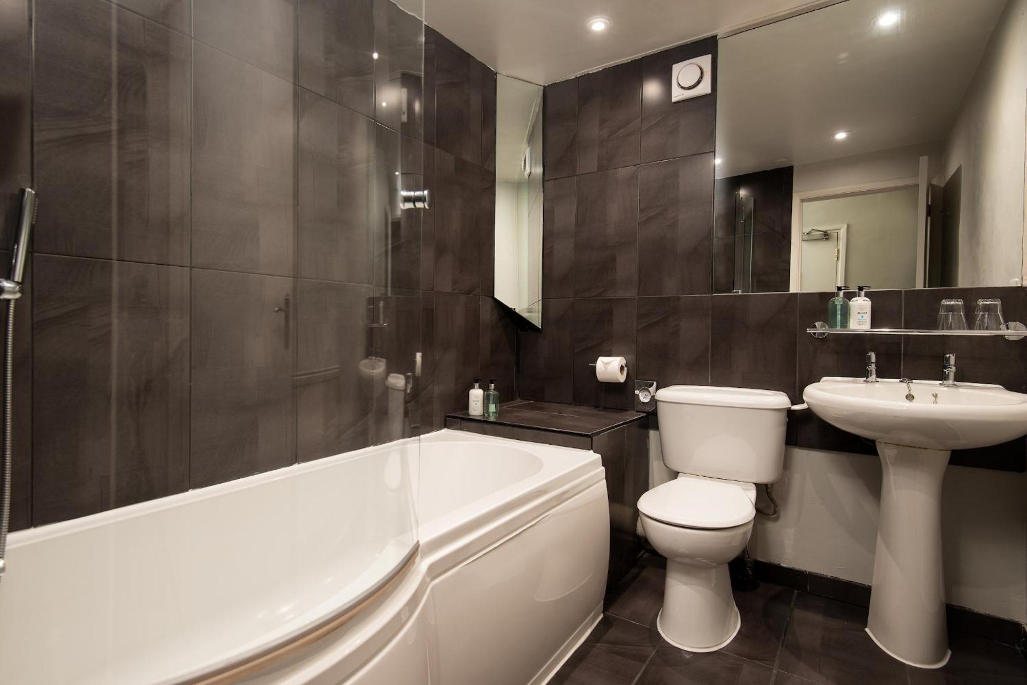 Windermere Rooms At The Wateredge Inn Ambleside Eksteriør billede